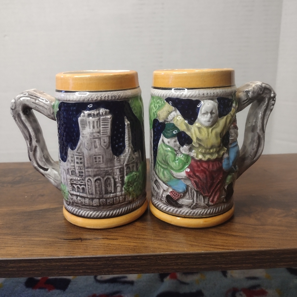 Set Of Two Vtg German Style Stein 5.5 Inch Made Japan Hand Painted